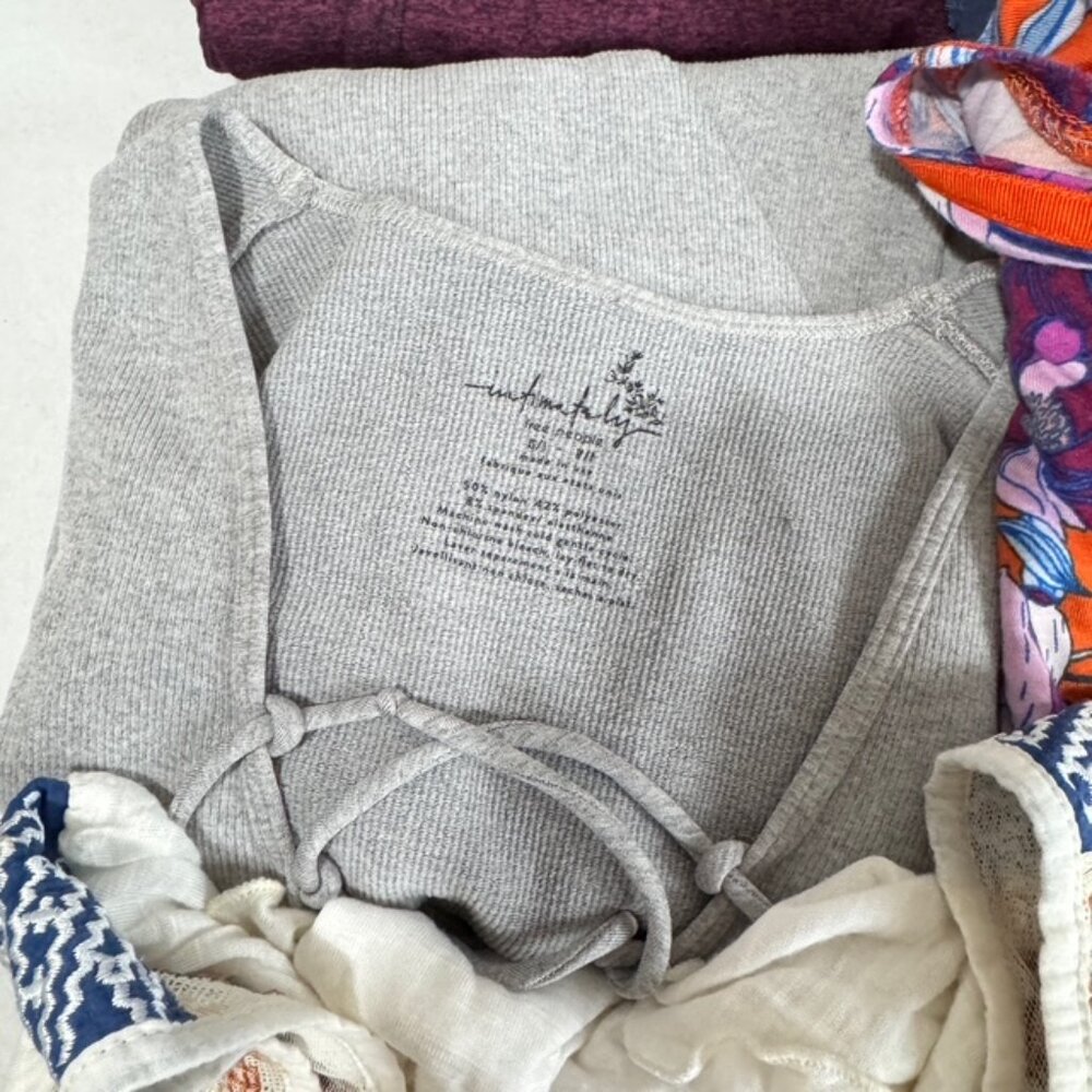 🎉😀CLEARANCE SALE!!😀🎉FREE PEOPLE BUNDLE 7 Pc. - Picture 3 of 15